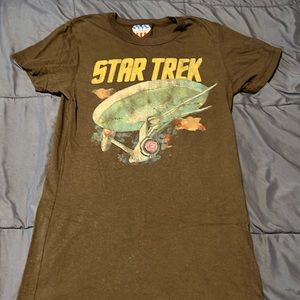 like new junk food Star Trek tshirt large